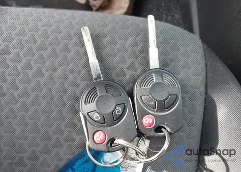 2017 Ford Escape Se из США, поврежденный, VIN 1FMCU9GD7HUC83267